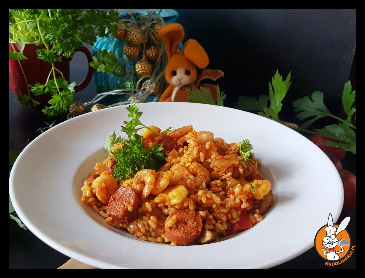 Paella z kurczakiem i chorizo