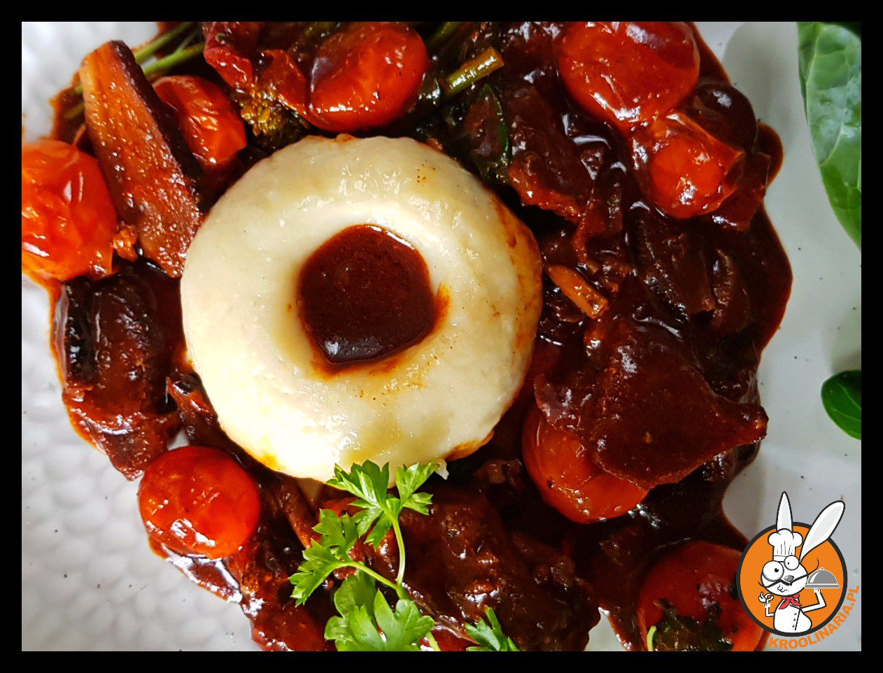 Gulasz wołowy z suszonymi pomidorami