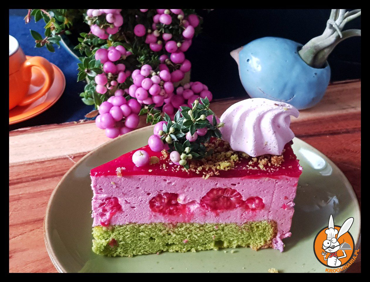 Ciasto szpinakowe z malinowym musem