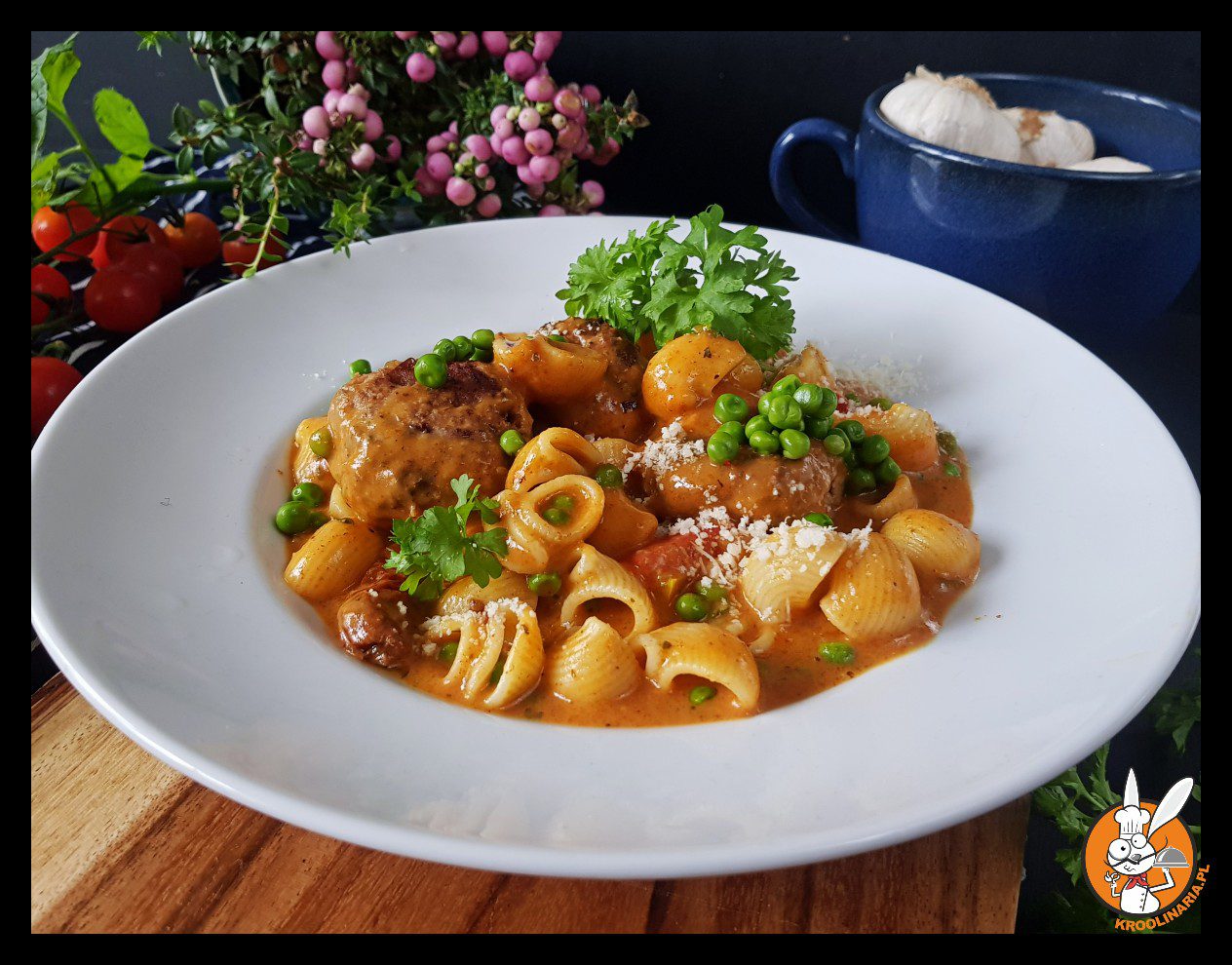 Pulpety w sosie dyniowym z makaronem