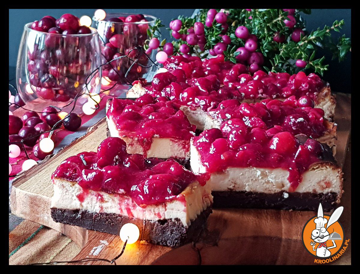 sernikobrownie z żurawiną