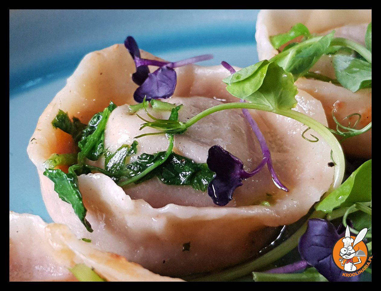 Pierogi z pastą z suszonych pomidorów