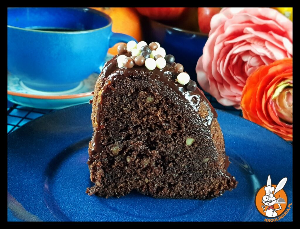 ciasto z suszonymi śliwkami 