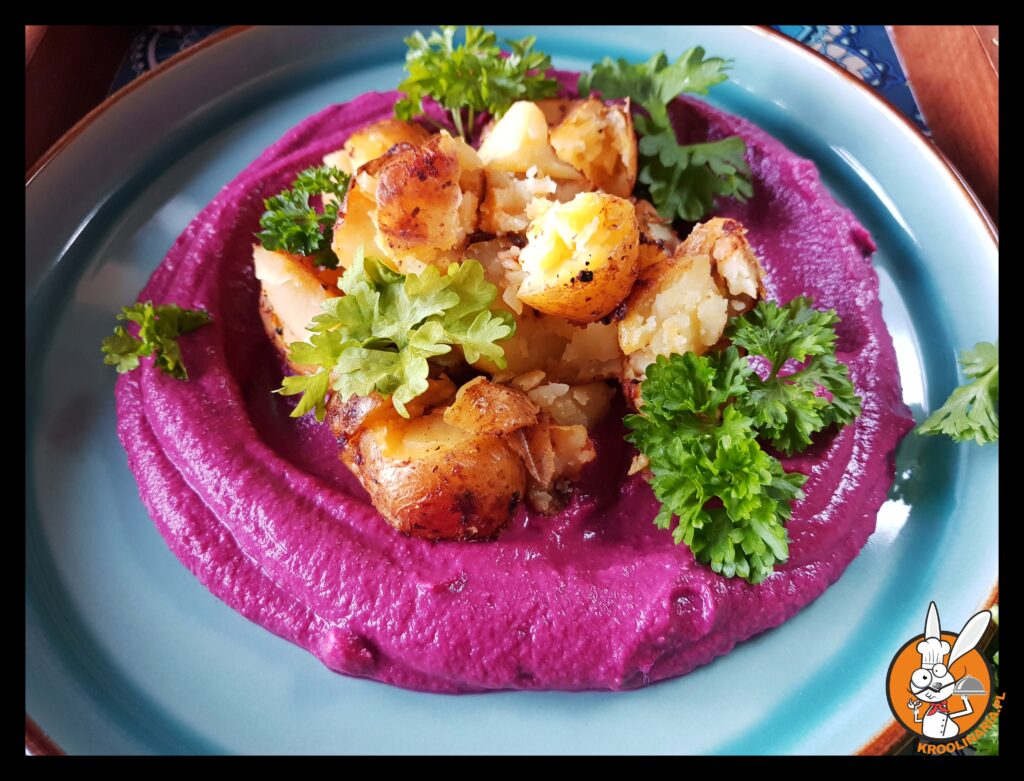 pasta z buraka z łososiem 