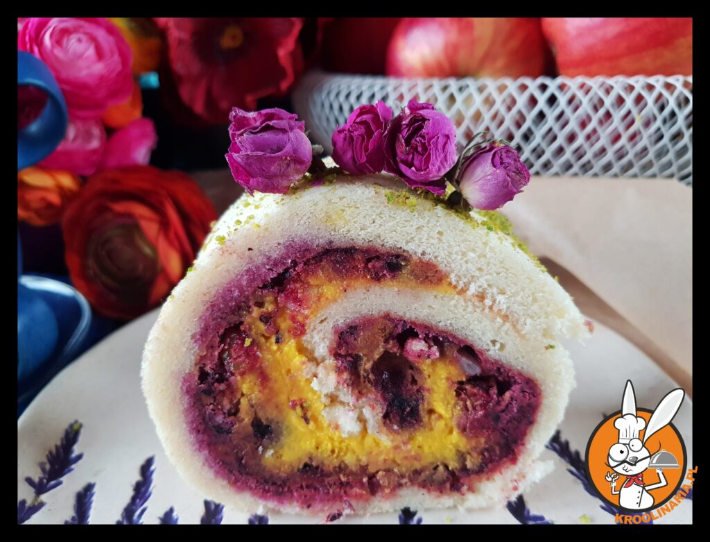 rolada nadziewana kremem mango 