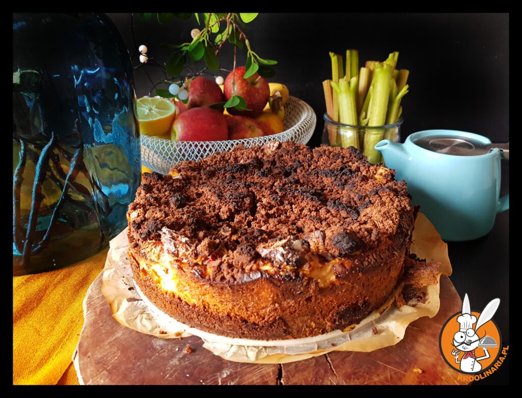 śmietanowiec z rabarbarem 