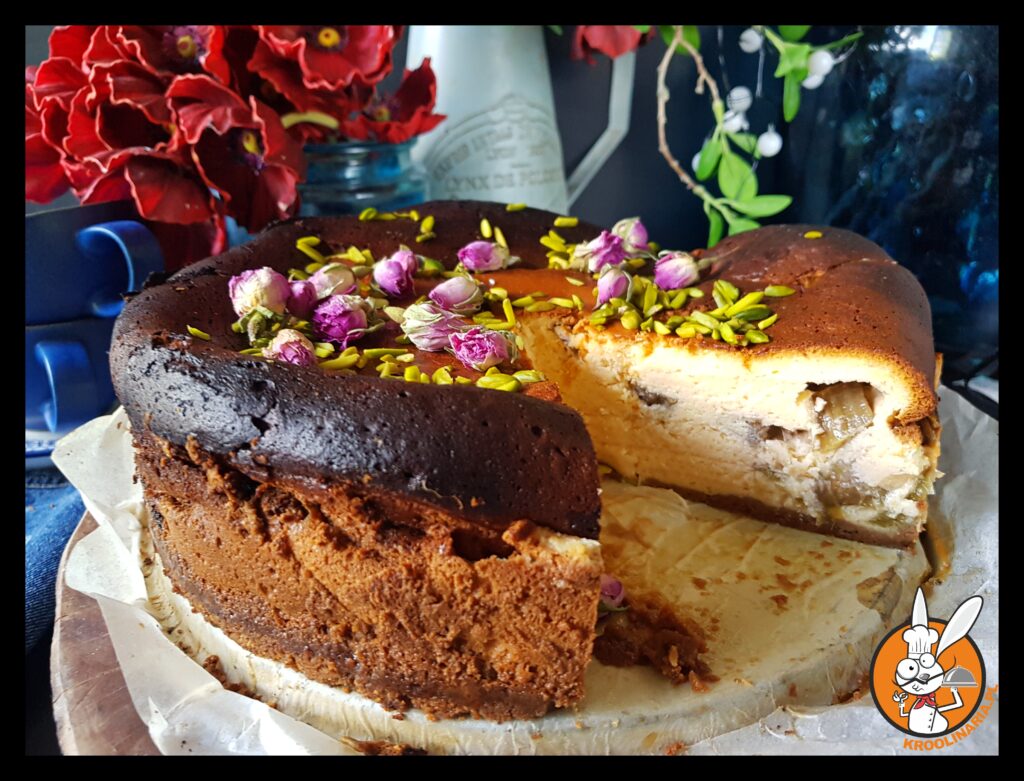 sernik pieczony z dodatkiem rabarbaru 