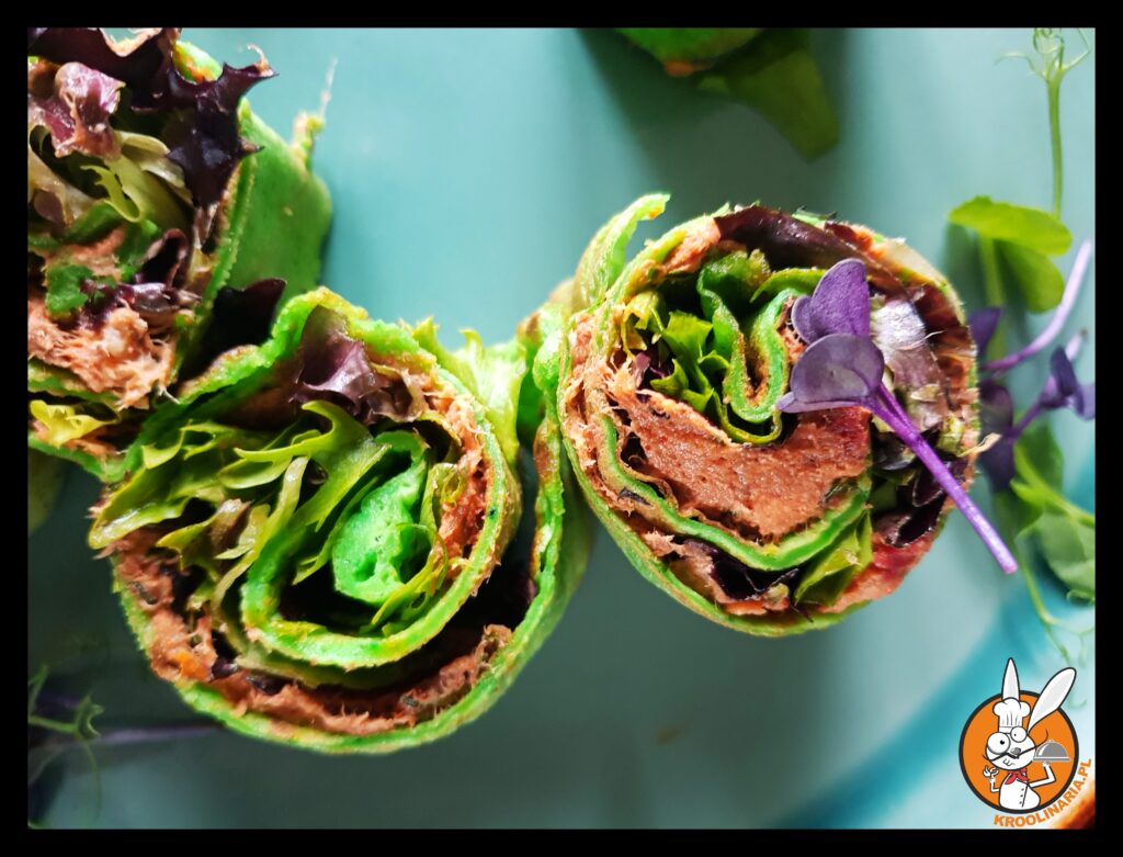 naleśniki nadziewane pastą rybną 