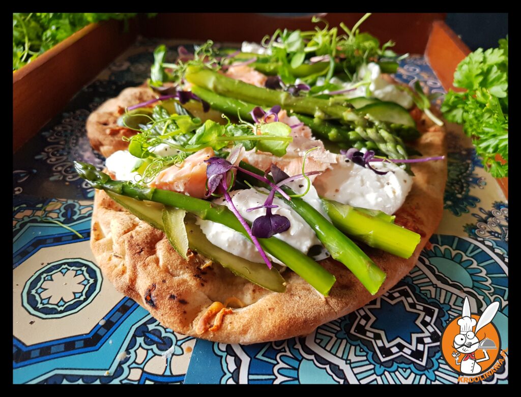 chlebki z ogórkiem małosolnym 