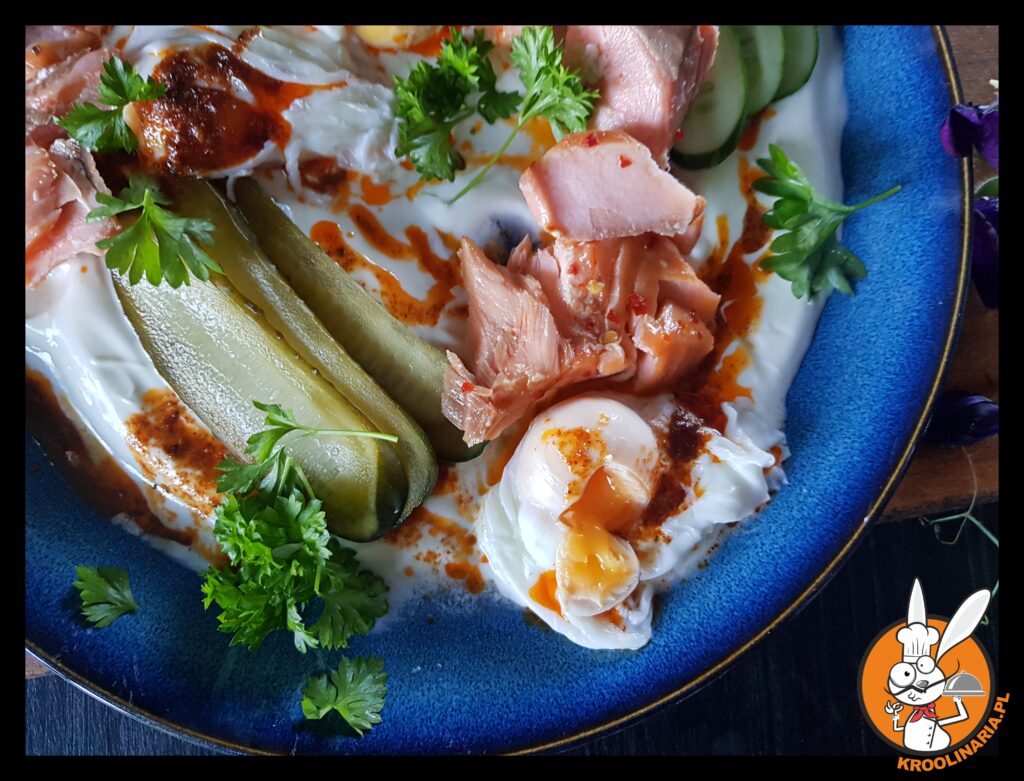 jajka po turecku