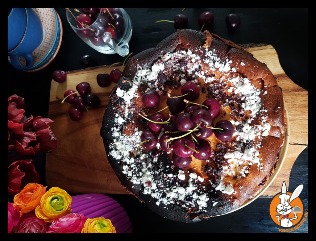 sernik na jogurtach z owocami 