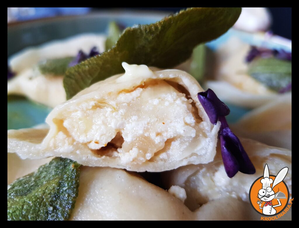pierogi z szałwią