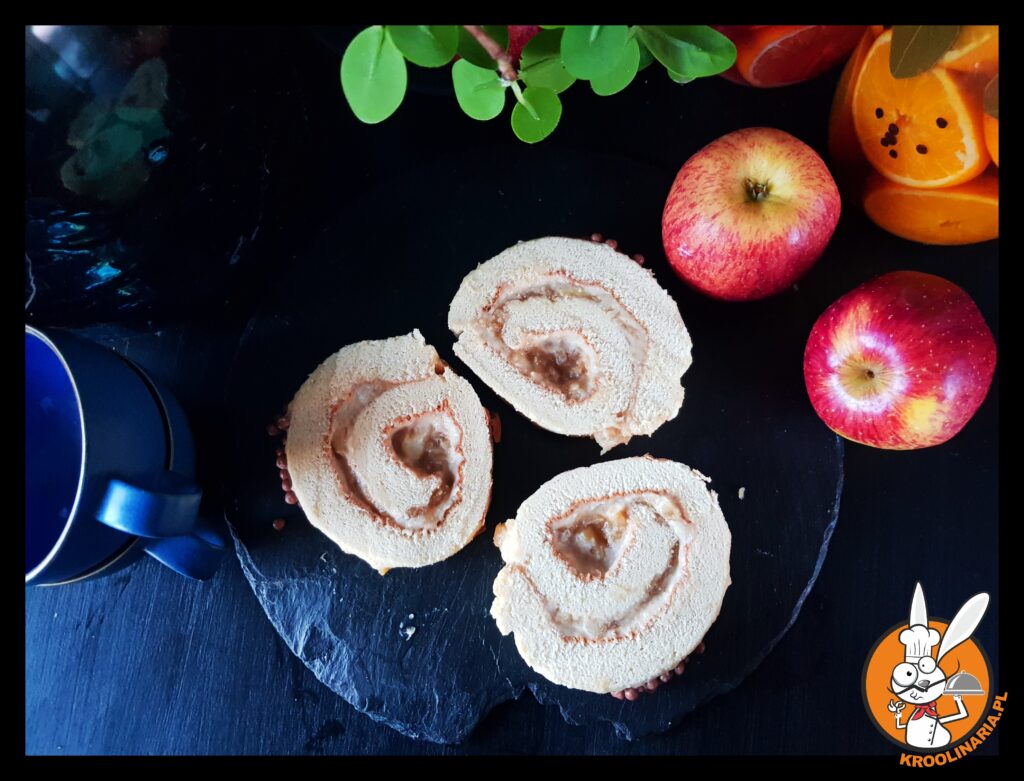 rolada z jabłkami