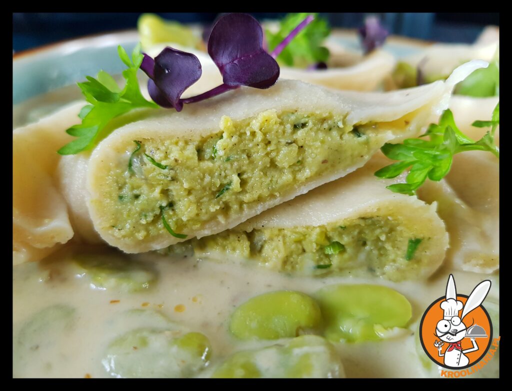 pierogi z nadzieniem z bobu